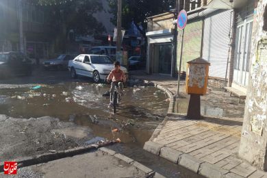 بارش باران به همراه تگرگ باعث آب گرفتگی معابر شهر شد