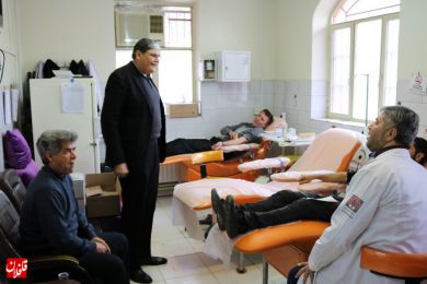 آتش نشانان میانه با اهدای خون یاد همکارشان را گرامی داشتند