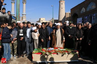 تشییع پیکر ازبرعلی حاجوی دهقان فداکار در میانه