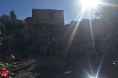 گزارش تصویری از خسارات زمین لرزه در ورنکش