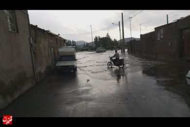 بارش باران سیل آسا و آبگرفتگی معابر در میانه