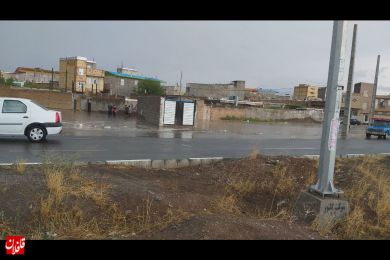 بارش باران سیل آسا و آبگرفتگی معابر در میانه