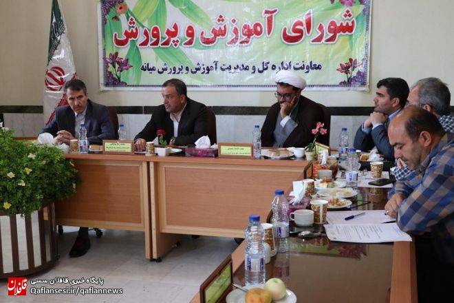 آموزش و پرورش به مهارت آموزی و کارآفرینی در بین دانش آموزان بیشتر توجه داشته باشد