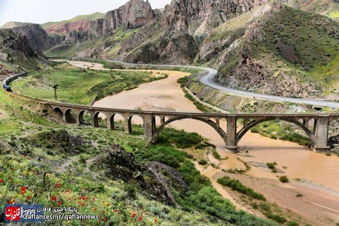 مراتب ثبت ملی 23 اثر فرهنگی‌تاریخی و صنعتی به استاندار آذربایجان شرقی ابلاغ شد