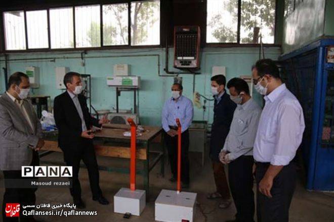 طراحی و تولید دستگاه ضدعفونی کننده در هنرستان شهید غفور رئیسی میانه