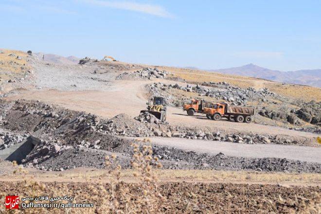 سرچم؛ پیرترین جاده در دست احداث / این جاده مسدود است