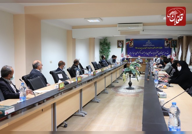 آموزش حضوری هیچ جایگزینی ندارد / واکسیناسیون 92 درصدی دانش آموزان میانه