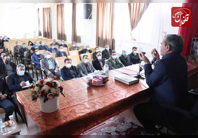 با برخورد رباتیک ادارات با مسائل، مشکلات حل نمی شود