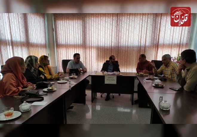 نشست تخصصی با پیشکسوتان عرصه تئاتر شهرستان میانه