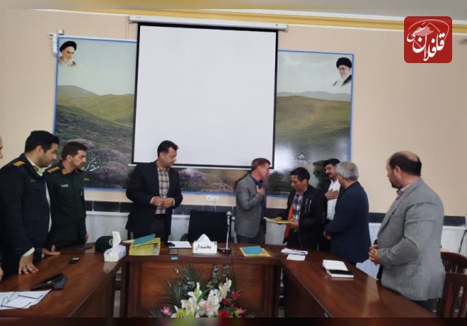 تقدیر از دوستدار محیط زیست توسط بخشدار کندوان