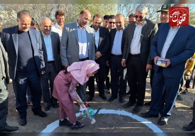 کلنگ احداث مدرسه خیرساز روستای مهماندوست بخش ترکمانچای زده شد