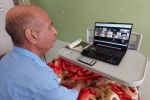 «معلمی»، جان‌پناهی برای روزهای بیماری معلم میانه‌ای در بیمارستان